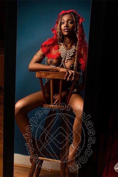 <b>PESCARA</b><BR>
Novità assoluta in città! Provocante ed ammaliante escort,
amante della lingerie e dei tacchi a spillo, mi piace dare e... Olivia Sexy PESCARA 3444300958